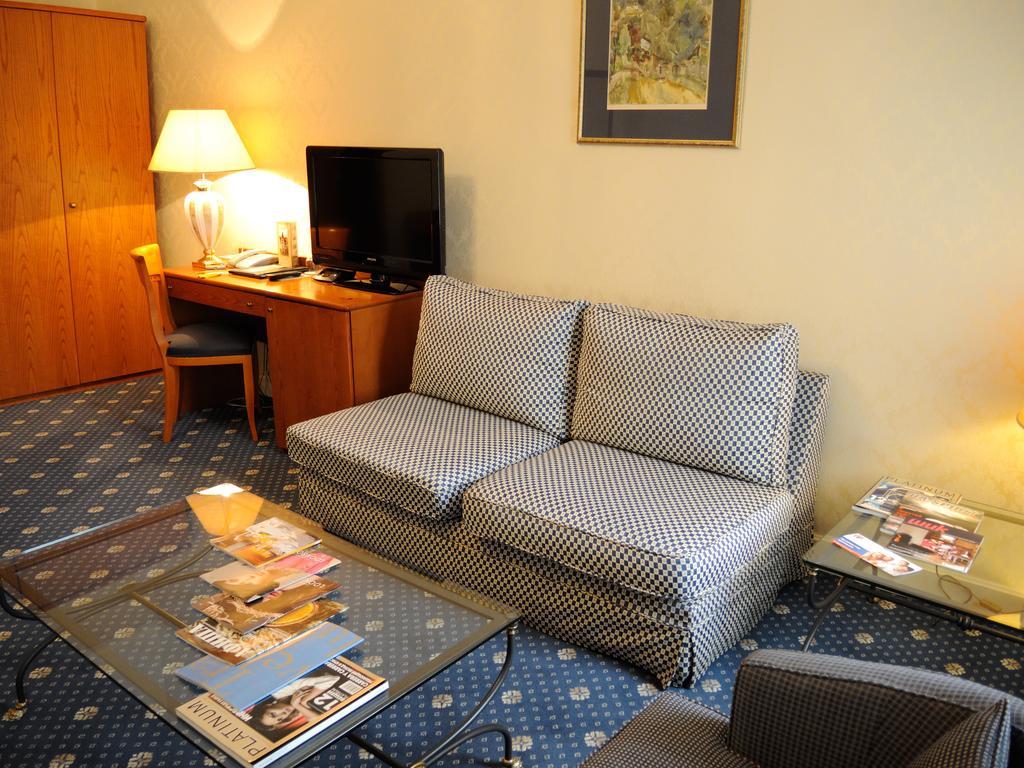 Grand Hotel Ukraine Dnipro Extérieur photo