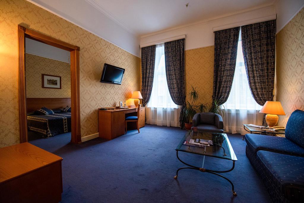 Grand Hotel Ukraine Dnipro Extérieur photo