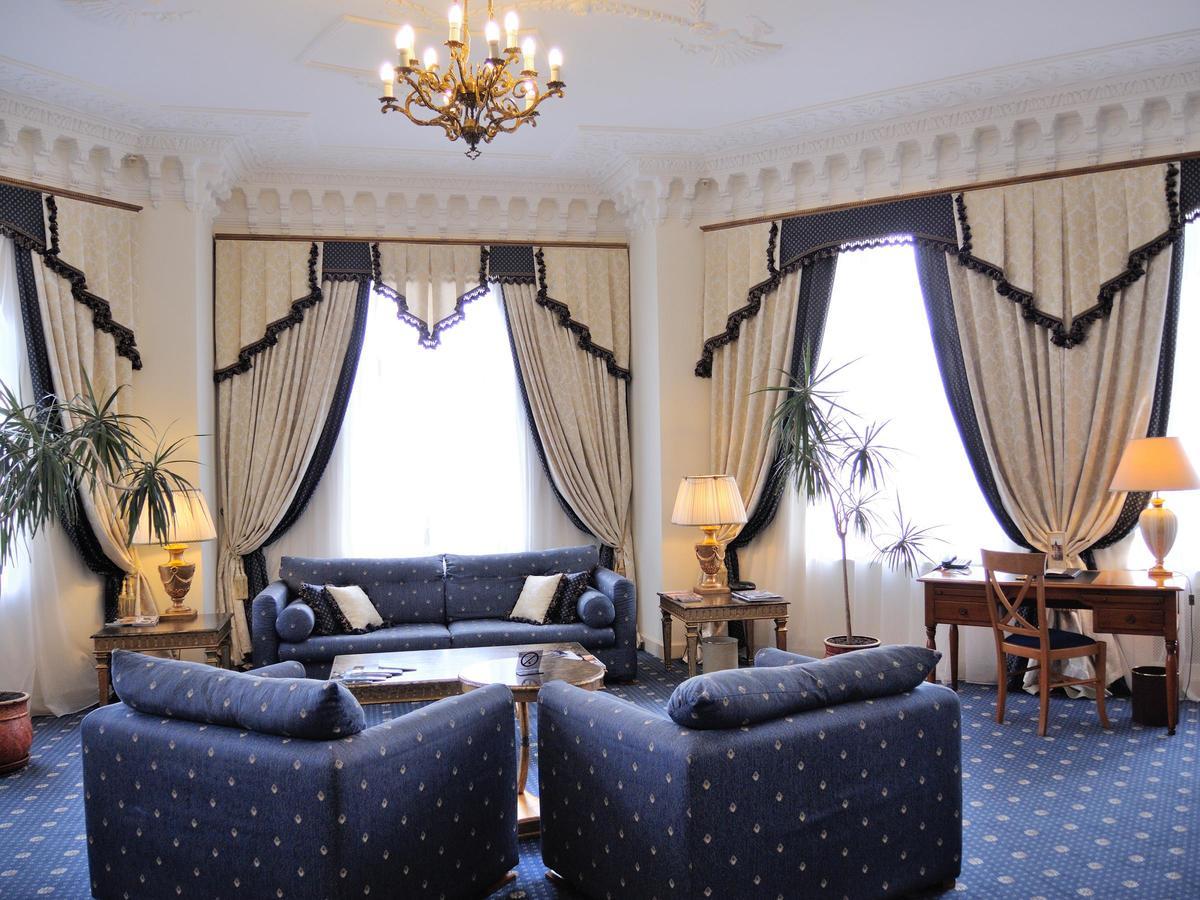 Grand Hotel Ukraine Dnipro Extérieur photo