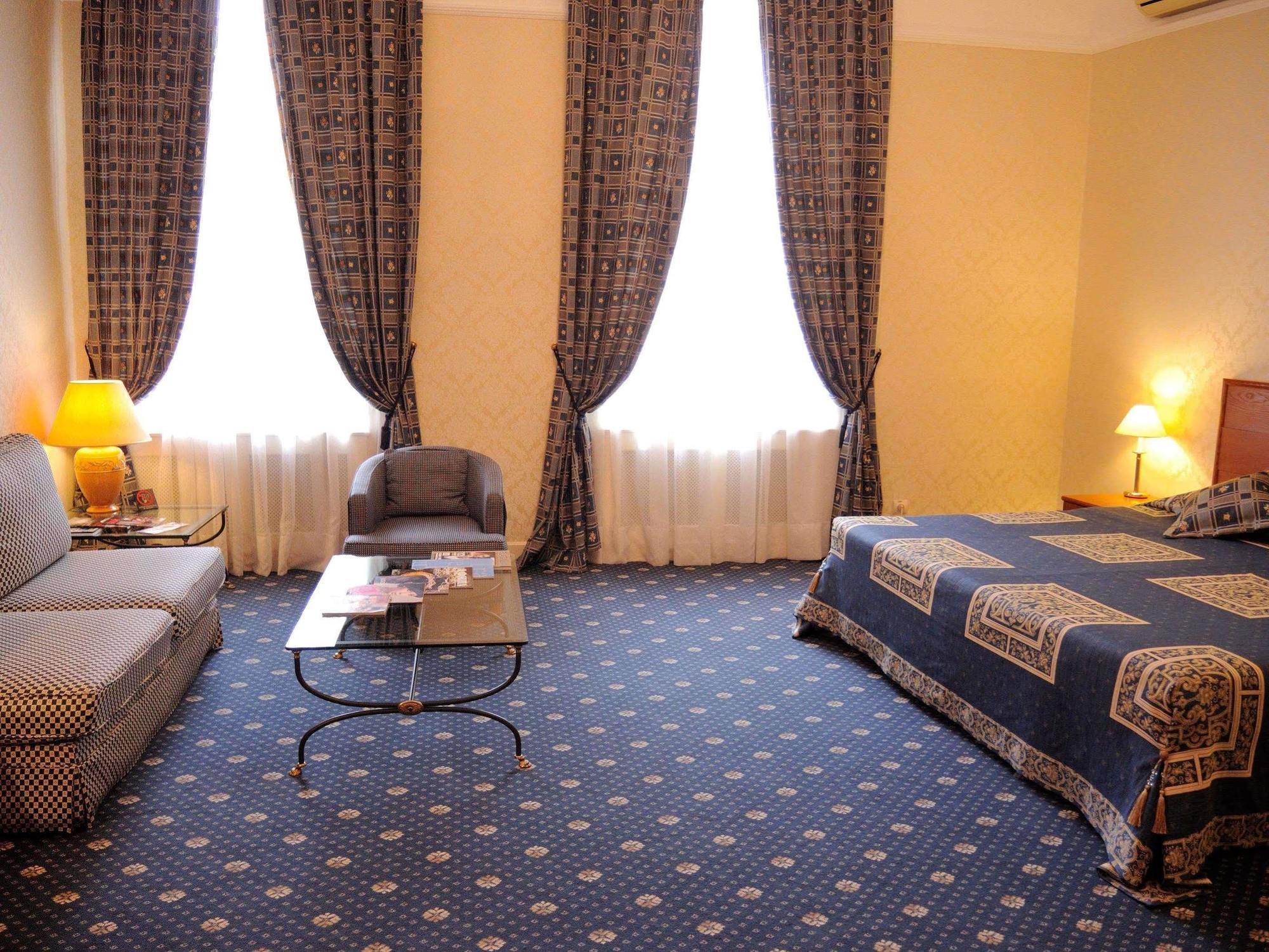Grand Hotel Ukraine Dnipro Extérieur photo