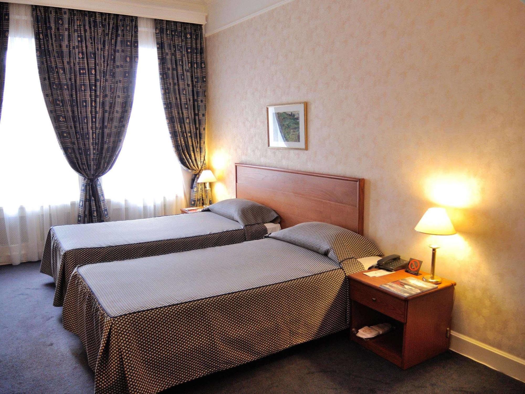Grand Hotel Ukraine Dnipro Extérieur photo